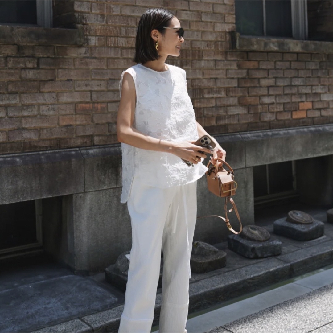 ぴ様専用 ノースリーブジャガードトップス【WHITE】ELLIE エリーの通販