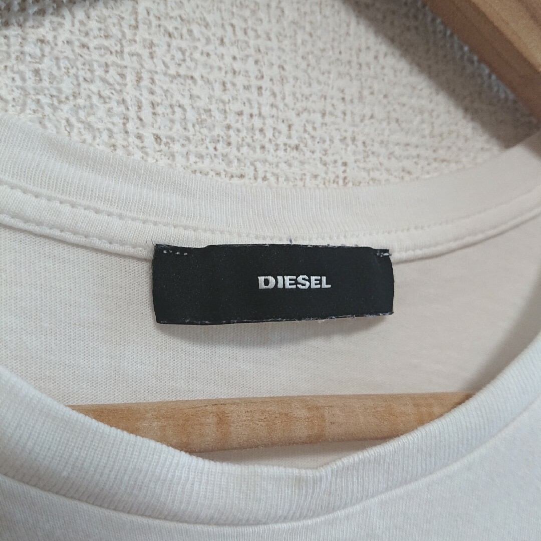 DIESEL(ディーゼル)の送料込み　DIESEL 　ディーゼル　半袖　Tシャツ レディースのトップス(Tシャツ(半袖/袖なし))の商品写真