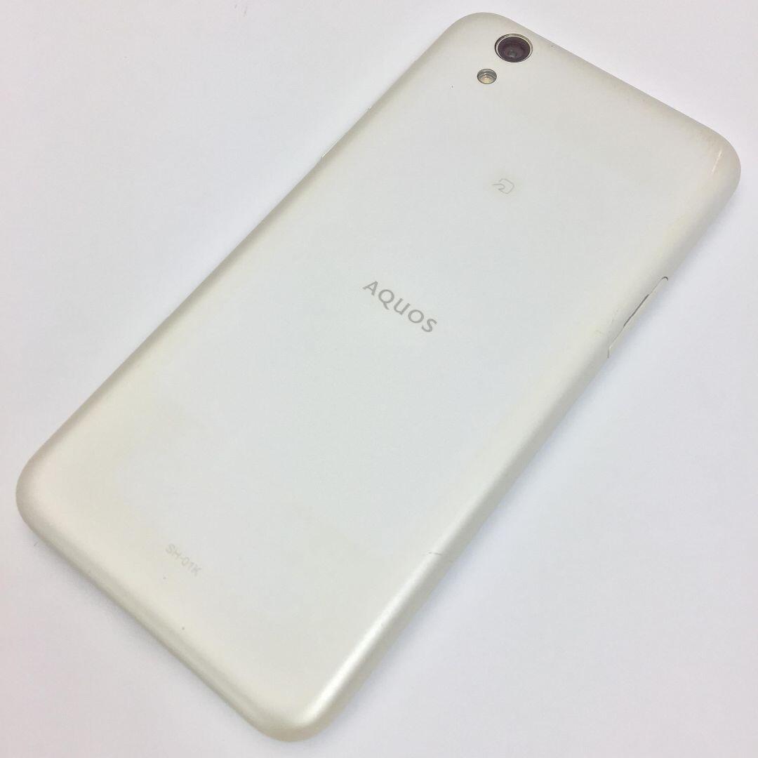 AQUOS(アクオス)の【B】SH-01K/AQUOS sense/353489091981298 スマホ/家電/カメラのスマートフォン/携帯電話(スマートフォン本体)の商品写真