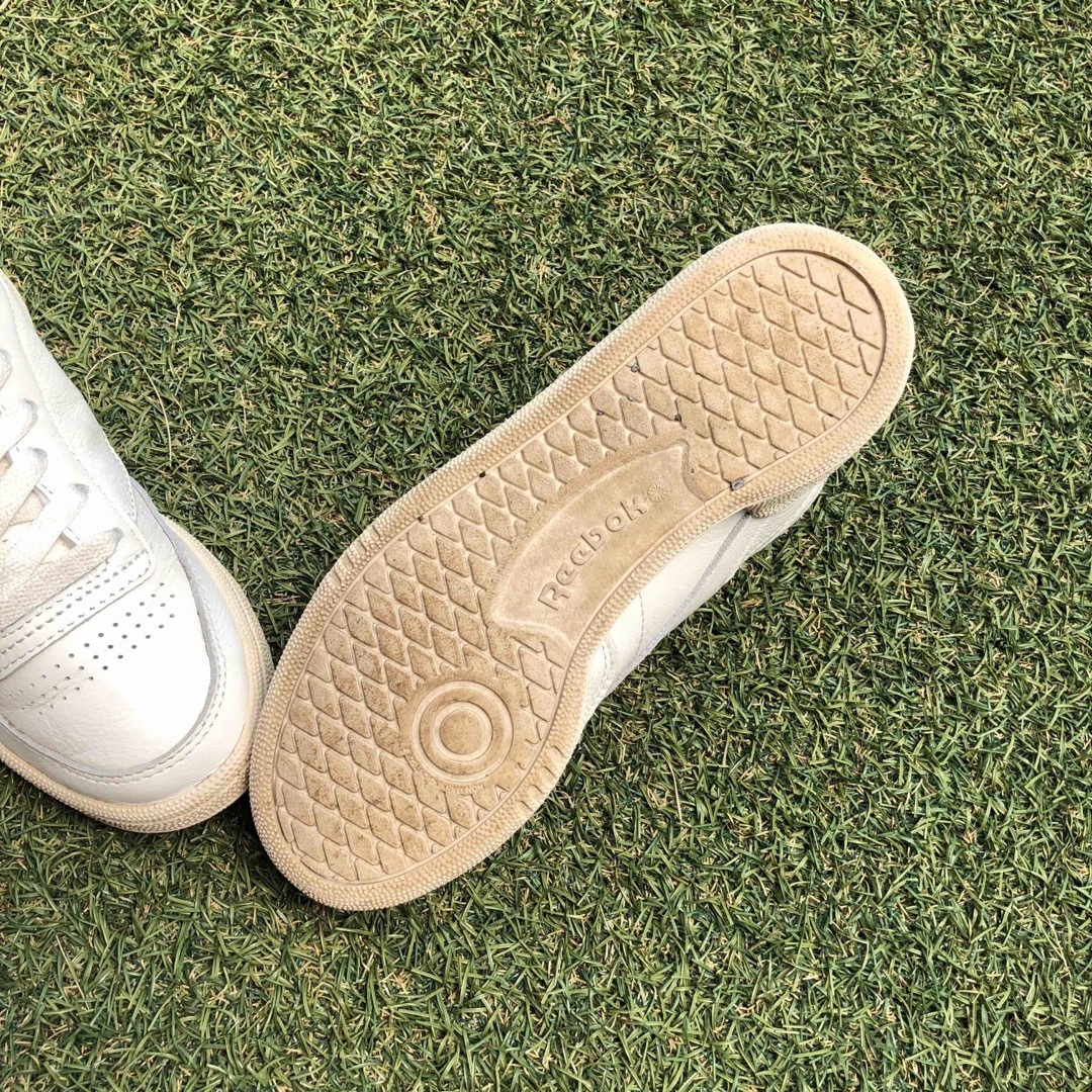 Reebok(リーボック)の美品22 Reebok CLUB C 85リーボック クラブC85 HW172 レディースの靴/シューズ(スニーカー)の商品写真