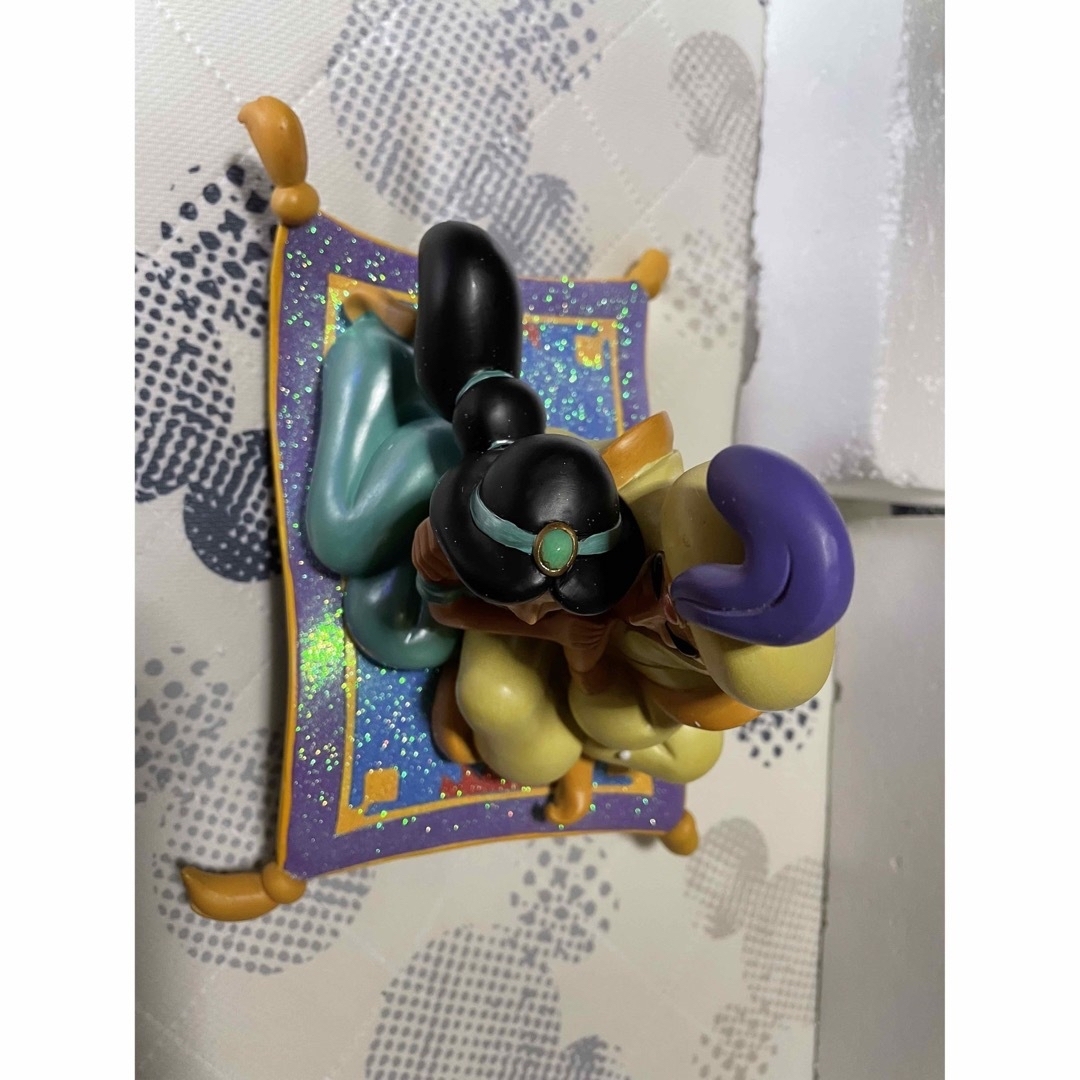 Aladdin - アラジン ジャスミン 魔法の絨毯 限定品 フィギュア Aladdin - アラジン ジャスミン 魔法の絨毯 限定品 フィギュア