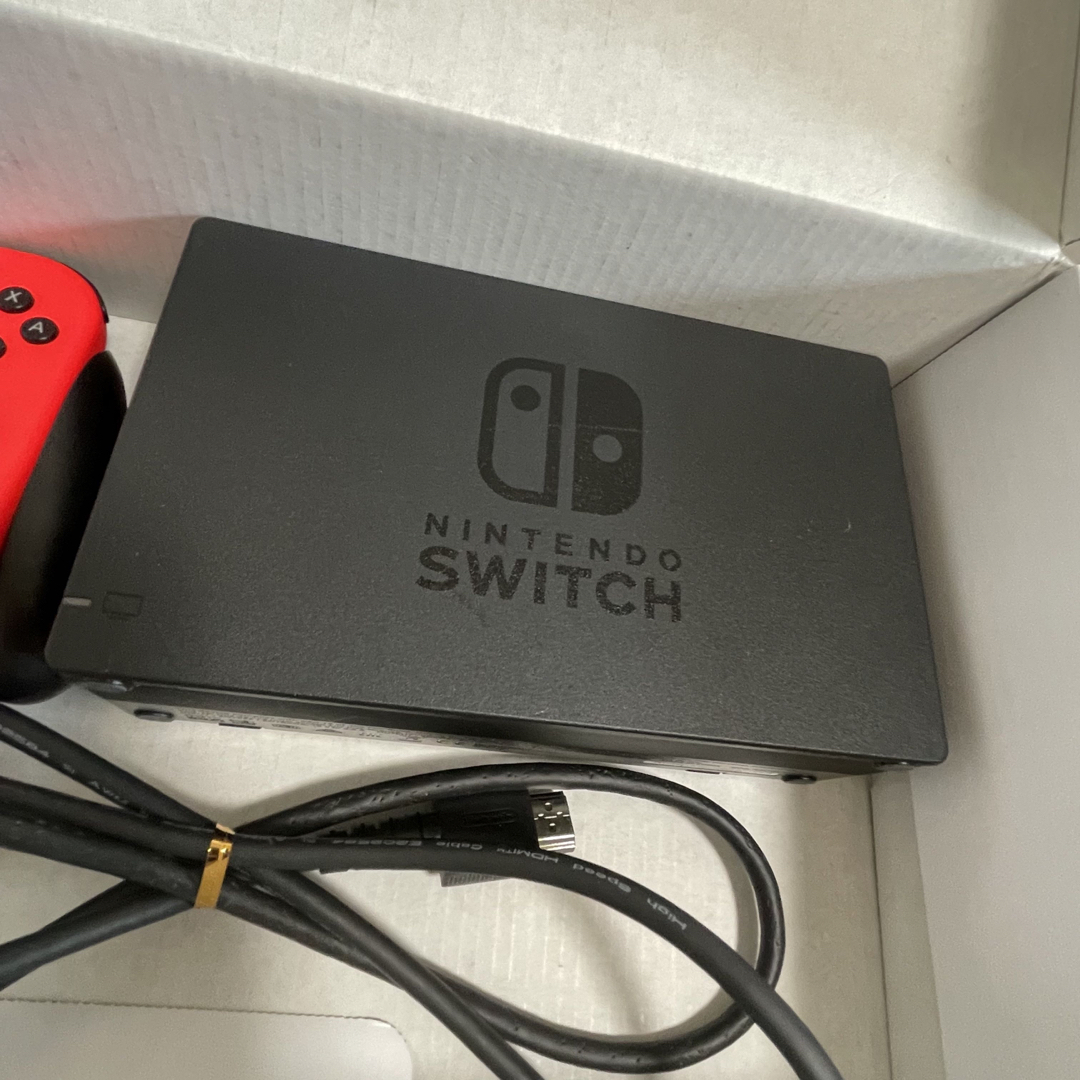 スイッチ　Switch  本体　箱付き　任天堂　夏休み　ゲーム機