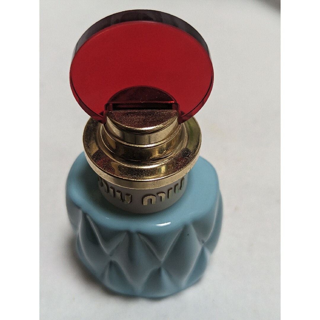 miumiu(ミュウミュウ)のミュウミュウオードパルファム30ml コスメ/美容の香水(香水(女性用))の商品写真