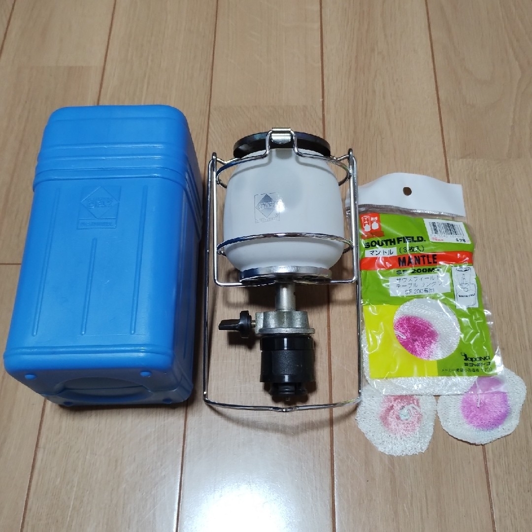 N135 CAMPING gaz キャンピングガスランタン スポーツ/アウトドアのアウトドア(ライト/ランタン)の商品写真