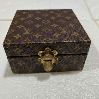 ルイヴィトン(LOUIS VUITTON)のヴィトン　ジュエリーボックス(小物入れ)