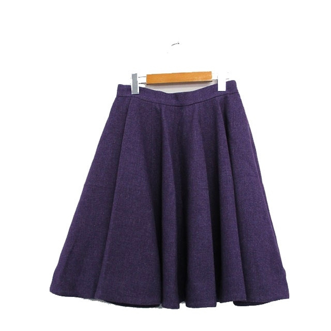 The Virgnia(ザヴァージニア)のザヴァージニア スカート フレア 膝丈 ウール シンプル 36 パープル 紫 レディースのスカート(ひざ丈スカート)の商品写真