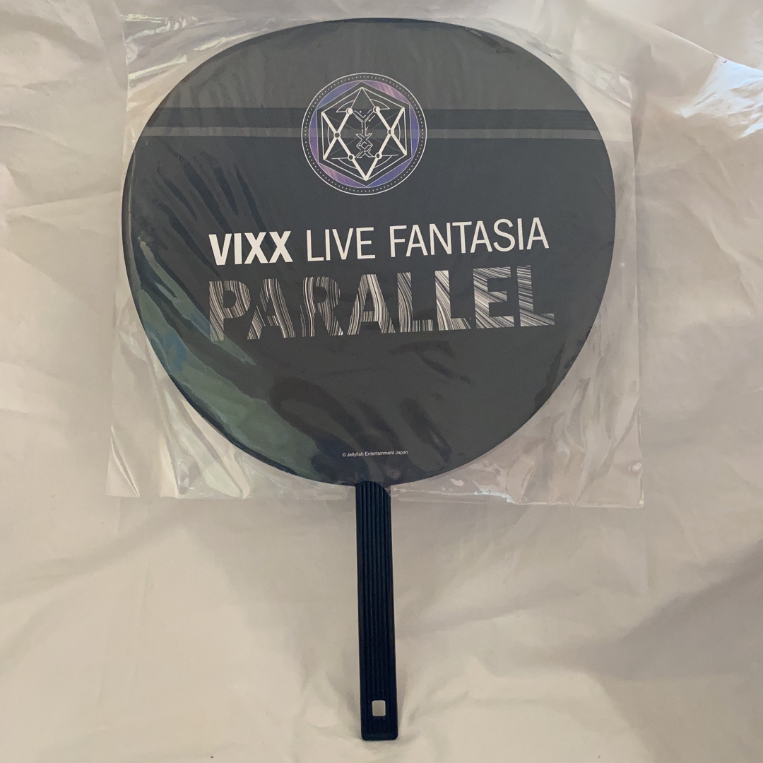 VIXX LEO うちわ　PARALLEL エンタメ/ホビーのCD(K-POP/アジア)の商品写真