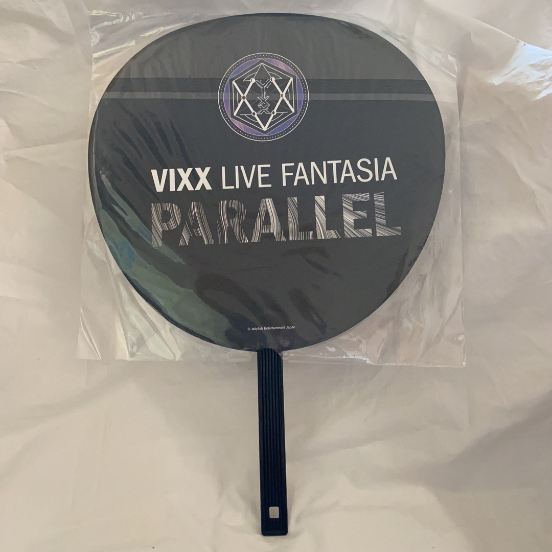 VIXX HYUK うちわ　PARALLEL エンタメ/ホビーのCD(K-POP/アジア)の商品写真