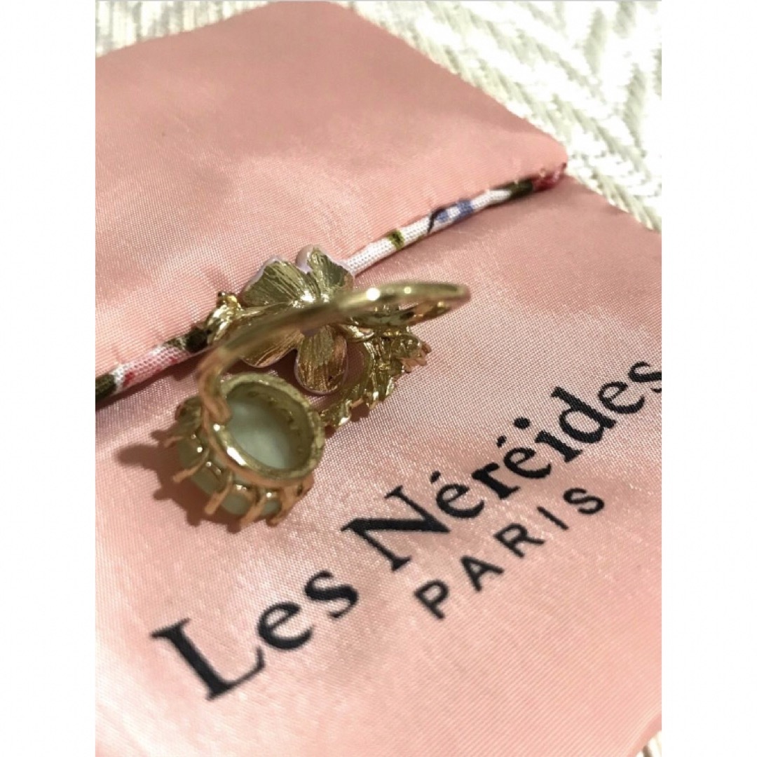 Les Nereides(レネレイド)のLes Nereides レネレイド フラワー ビジュー リング レディースのアクセサリー(リング(指輪))の商品写真