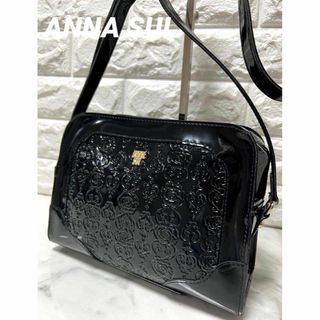 アナスイ(ANNA SUI)の希少　美品　アナスイ　ショルダーバッグ　ローズ柄　型押し　エナメル　ブラック(ショルダーバッグ)