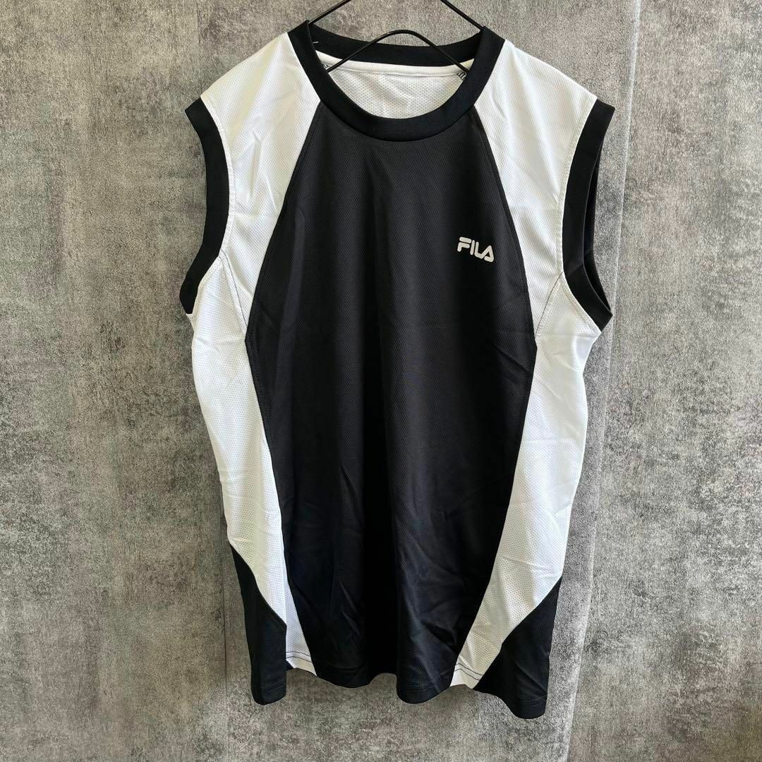FILA(フィラ)のFILA フィラ　トレーニングシャツ　スポーツウェア　ジムウェアMサイズ　袖無し メンズのトップス(Tシャツ/カットソー(半袖/袖なし))の商品写真