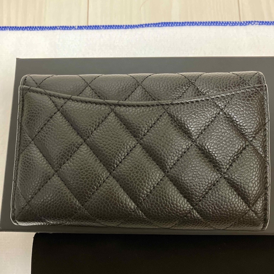 CHANEL(シャネル)の極美品♡シャネル　マトラッセ　ミディアムウォレット　キャビアスキン　三つ折り財布 レディースのファッション小物(財布)の商品写真