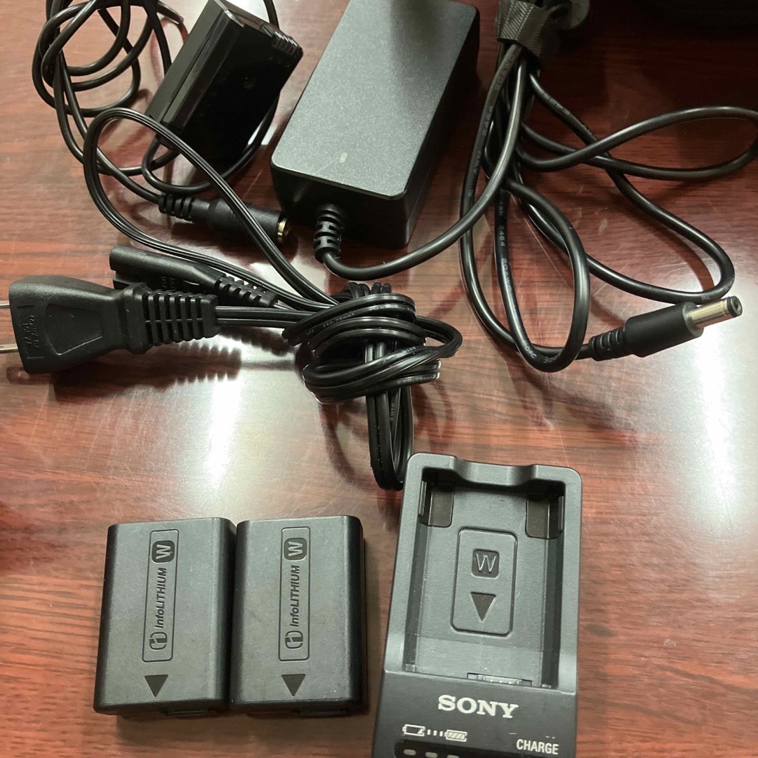 SONY(ソニー)のSONY A7s2 & ZEISS Touit 2.8/12 バッテリー2個 スマホ/家電/カメラのカメラ(ミラーレス一眼)の商品写真