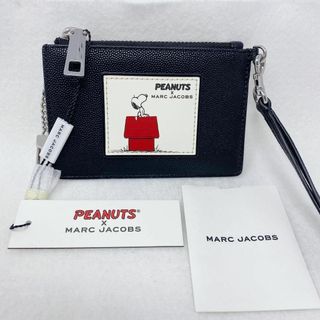 マークジェイコブス(MARC JACOBS)の日本未発売　 MARC JACOBS　定期カードケース　スヌーピー　ブラック(名刺入れ/定期入れ)