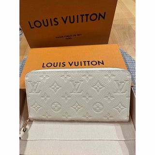 ルイヴィトン(LOUIS VUITTON)の極美品！ルイヴィトン　ジッピーウォレット⭐︎新色クレーム(財布)