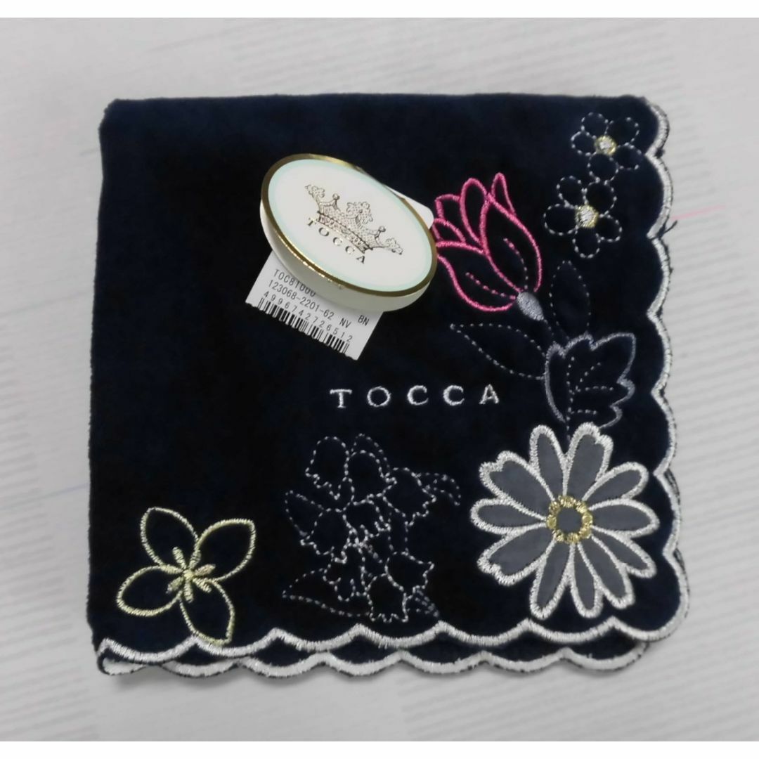 TOCCA(トッカ)のTOCCA　トッカ　タオルハンカチ☆ネイビー レディースのファッション小物(ハンカチ)の商品写真