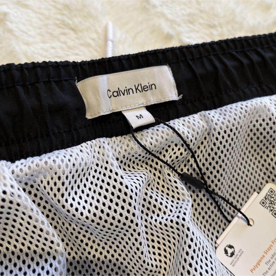 Calvin Klein(カルバンクライン)のM カルバンクライン メンズ スウェットパンツ ハーフパンツ ロゴ ブラック メンズの水着/浴衣(水着)の商品写真