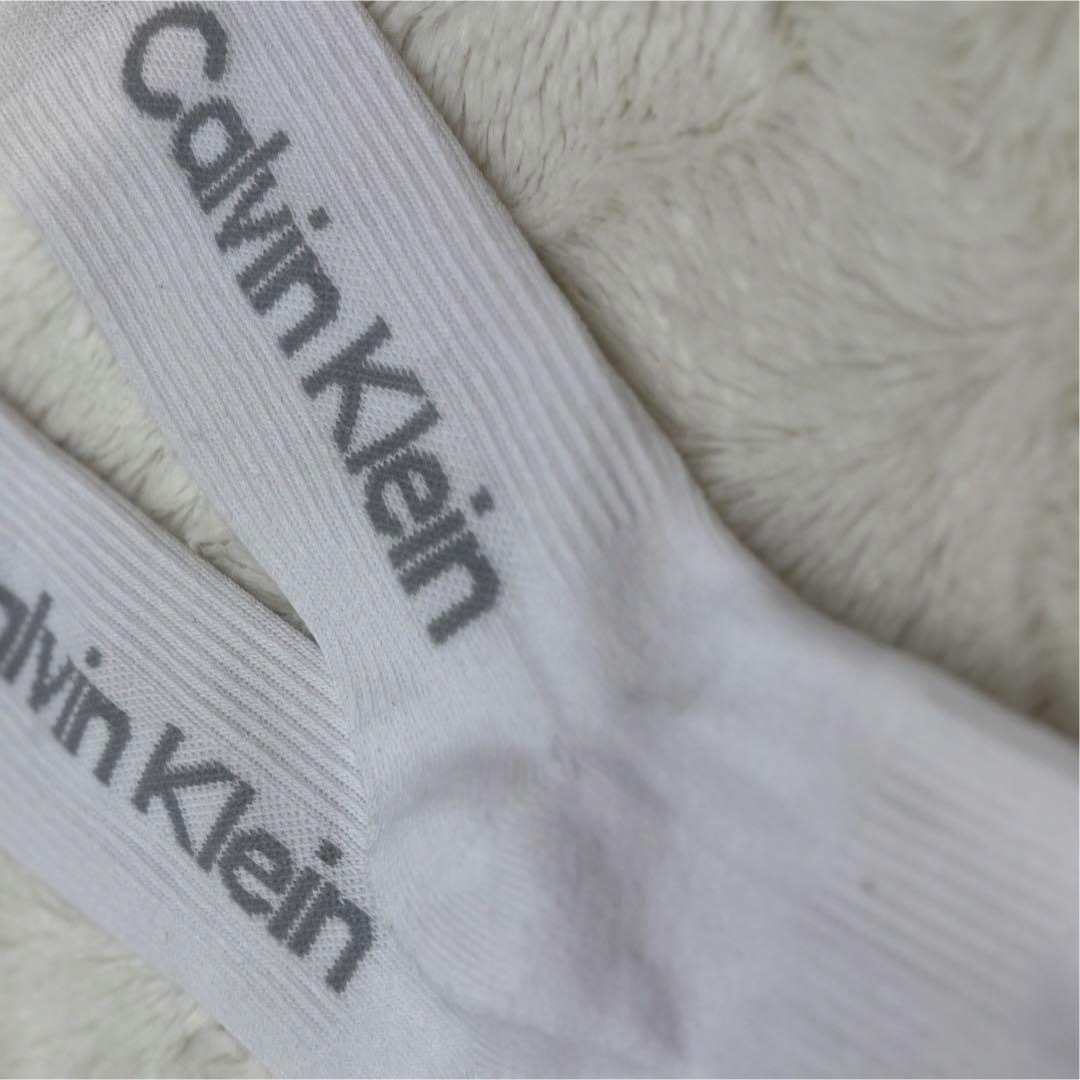 Calvin Klein(カルバンクライン)のカルバンクライン ソックス 靴下 ロゴ 白 CalvinKlein 新品 未使用 レディースのレッグウェア(ソックス)の商品写真