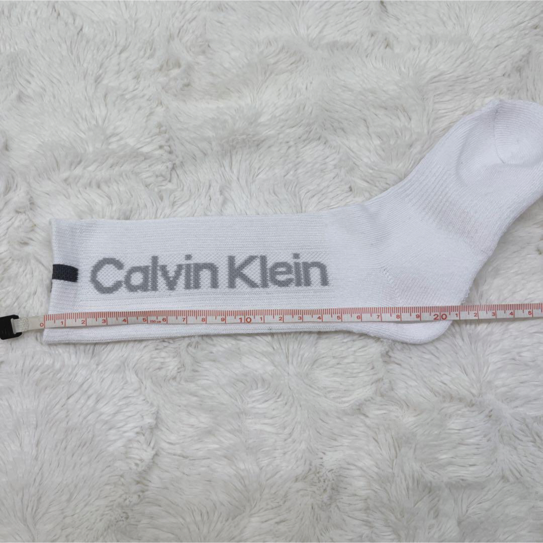 Calvin Klein(カルバンクライン)のカルバンクライン ソックス 靴下 ロゴ 白 CalvinKlein 新品 未使用 レディースのレッグウェア(ソックス)の商品写真