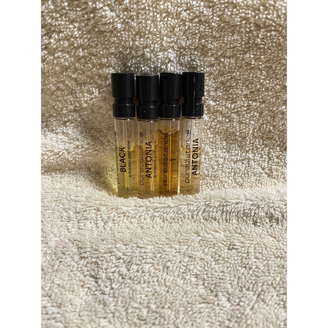 【未使用】ピュアディスタンス香水サンプルセット コスメ/美容の香水(ユニセックス)の商品写真