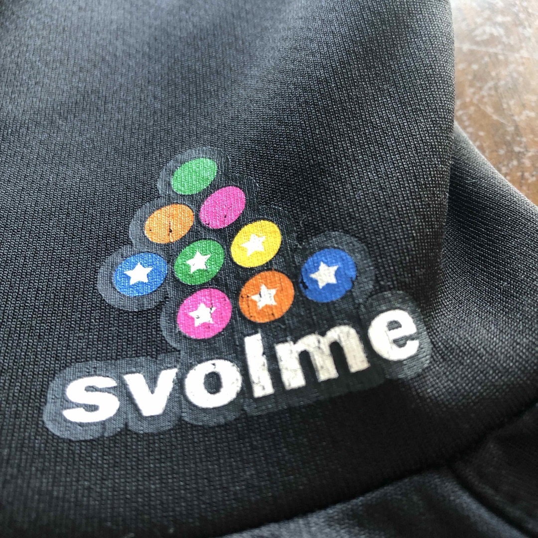 Svolme(スボルメ)のスボルメ　ハイネックトップス　Sサイズ スポーツ/アウトドアのサッカー/フットサル(ウェア)の商品写真