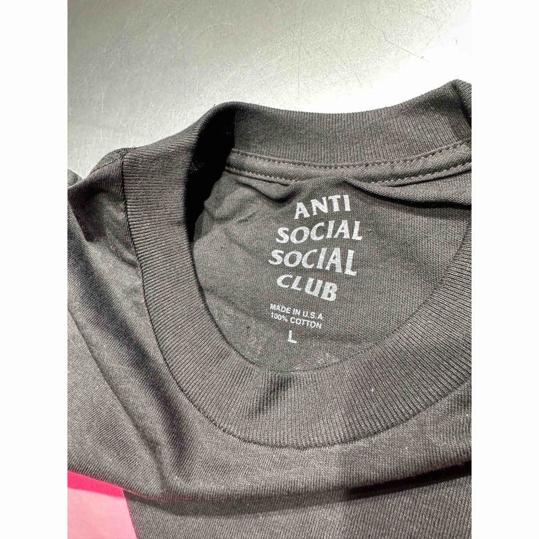 ANTI SOCIAL SOCIAL CLUB(アンチソーシャルソーシャルクラブ)のanti social social club Playboy Tシャツ　L メンズのトップス(Tシャツ/カットソー(半袖/袖なし))の商品写真
