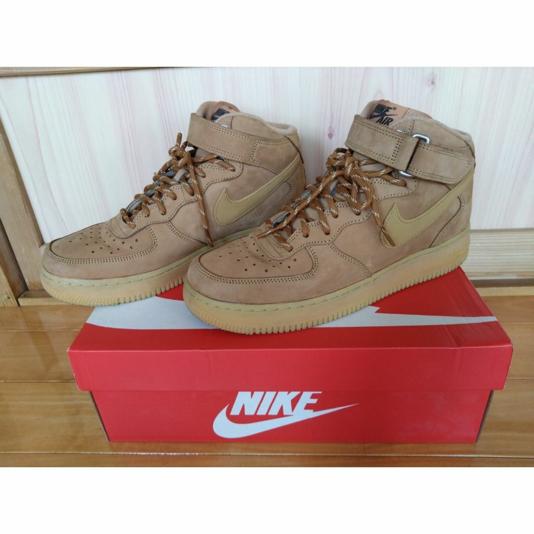 NIKE(ナイキ)の極上美品 NIKE AIR FORCE 1 MID '07 フラックス 26.5 メンズの靴/シューズ(スニーカー)の商品写真