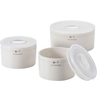 ジルスチュアート(JILLSTUART)の【新品・未開封】ジルスチュアート　レンジパック３点セット(食器)