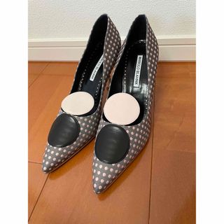 日本規格 - mint様 マノロブラニク 36花柄パンプス ヒール1センチ - 買