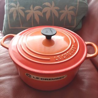 ルクルーゼ(LE CREUSET)の週末迄の限定お値下げ★ル・クルーゼ　ココット・ロンド　22cm　美品！！(鍋/フライパン)