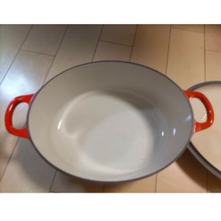 更にお値下げ☆ル・クルーゼ ココットオーバル 27cm 新品未使用品!!