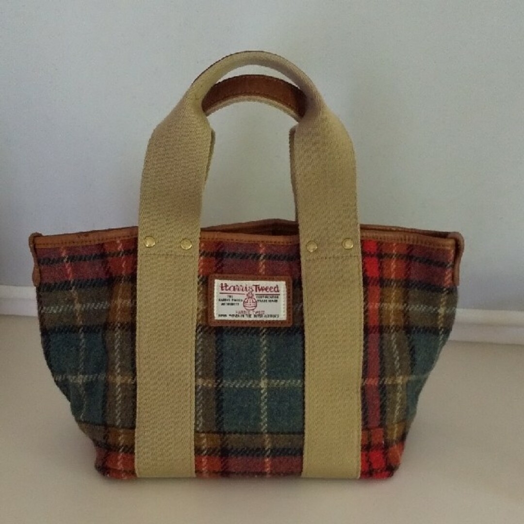 Harris Tweed(ハリスツイード)の【Harris Tweed】トートバッグS  カラーベージュ レディースのバッグ(トートバッグ)の商品写真