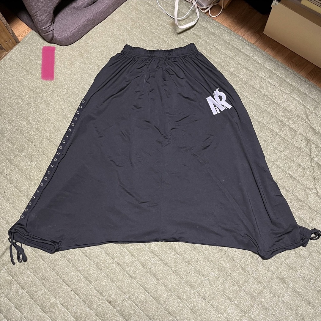 NieR Clothing(ニーアクロージング)のNieR 裾ドロスト 2WAY サルエルパンツ ニーア ① レディースのパンツ(サルエルパンツ)の商品写真