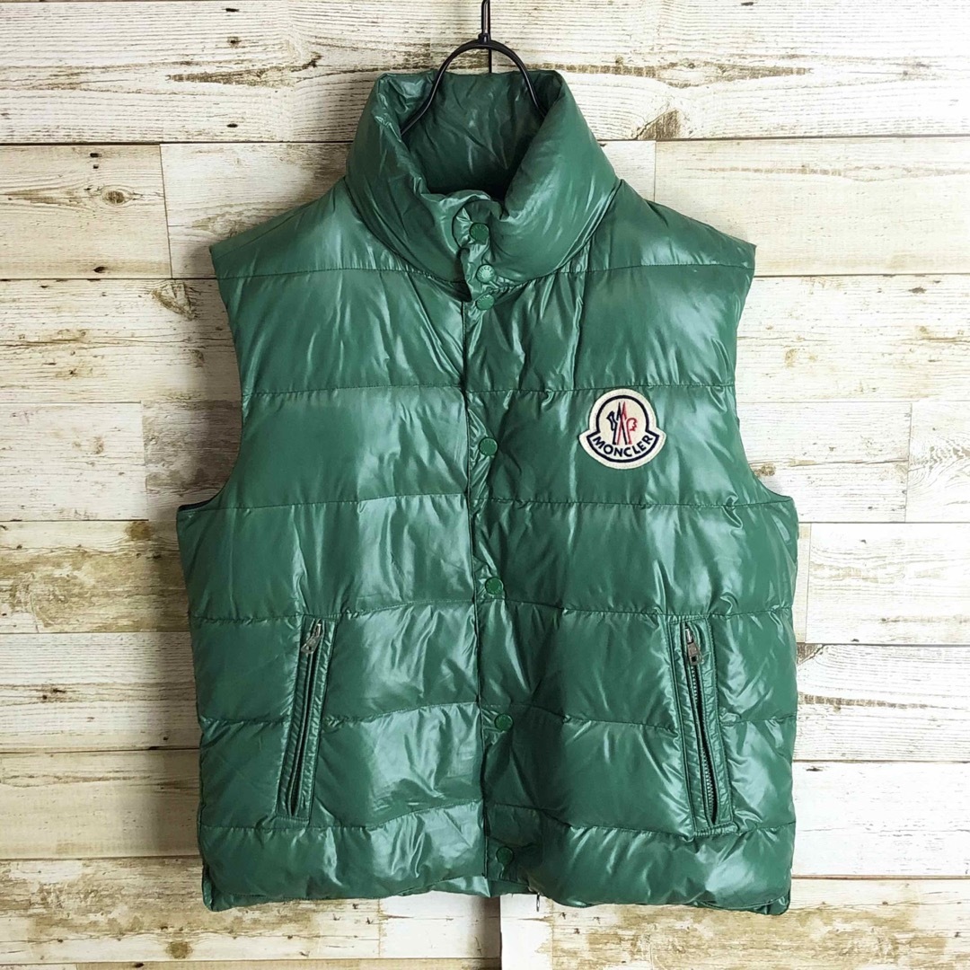 即完売 MONCLER モンクレール ダウンベスト ビック刺繍 ロゴ付き