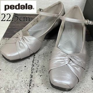 pedala. ペダラ 22.5 スクエアトゥ ストラップ パンプス シューズ