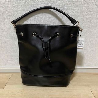 【美品】nouer  ヌエール　2WAY A4収納可　レザー　ショルダーバッグ