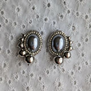 大ぶり*ビーズ刺繍カボション☆シルバー-