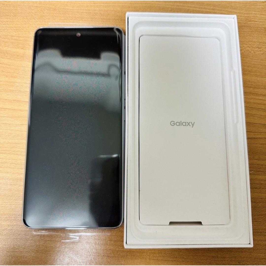 Galaxy(ギャラクシー)のGalaxy A53 5G ホワイト 新品未使用品 スマホ/家電/カメラのスマートフォン/携帯電話(スマートフォン本体)の商品写真