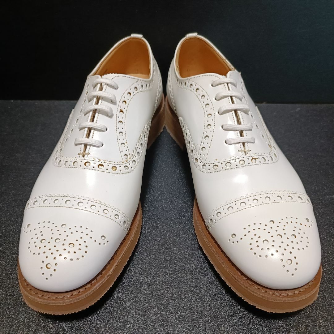 39sのチャーチChurchチャーチ（Church's） イギリス製革靴 RODD 白 UK7.5F