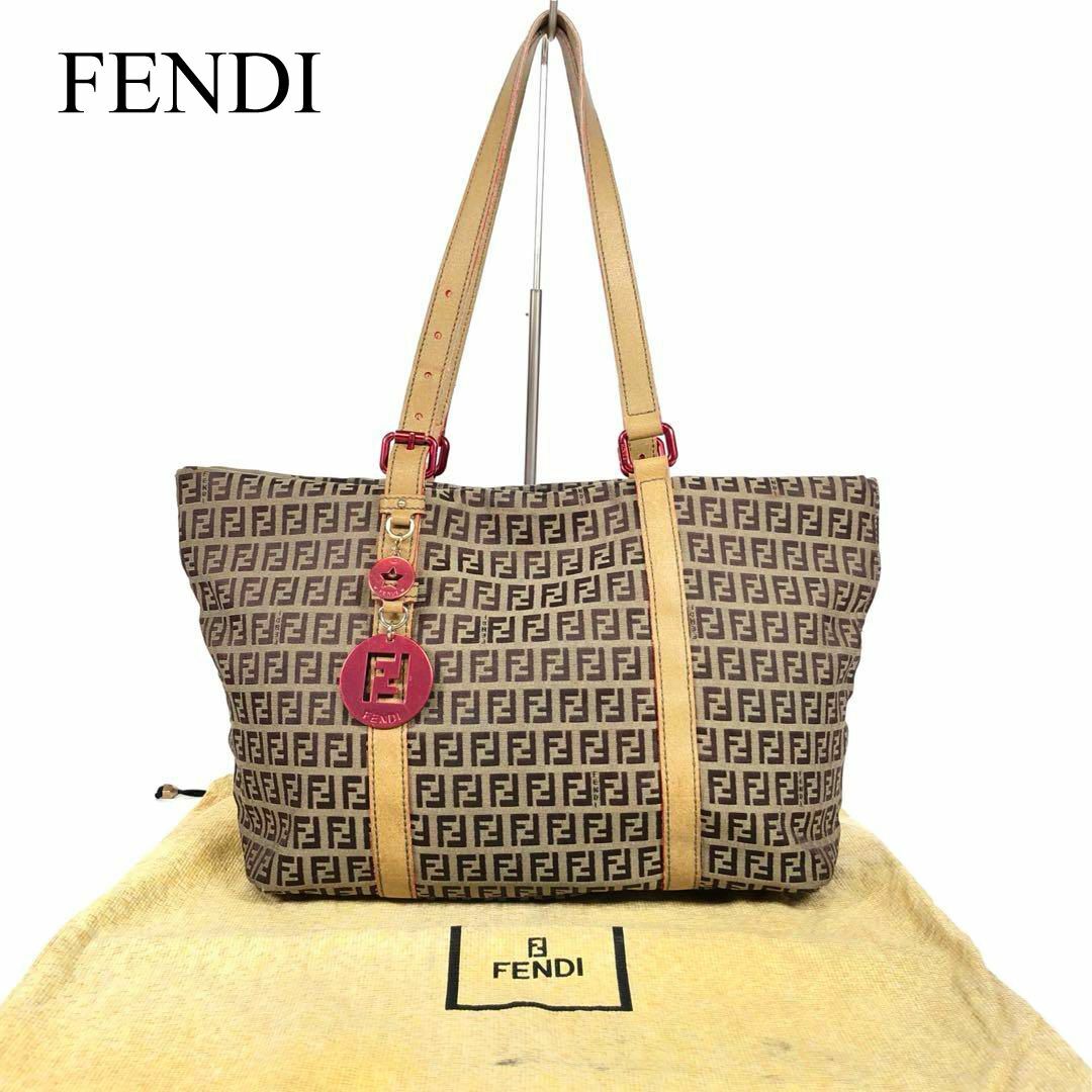 カラーベージュ美品✨FENDI フェンディ ハンドバッグトートバッグ ズッカ柄 ベージュ