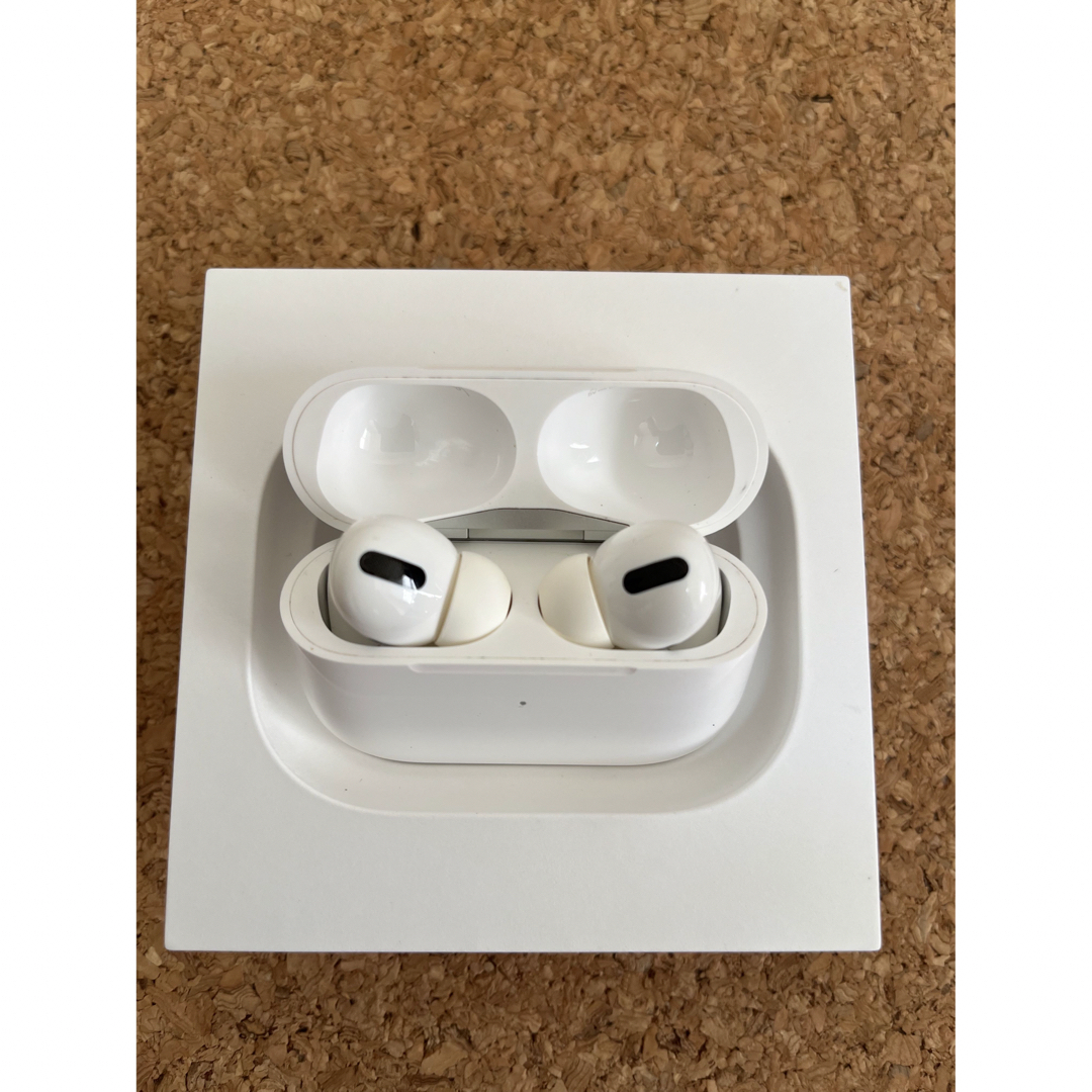 値下げしました　　ジャンク品　APPLE AirPods Pro 第一世代 3