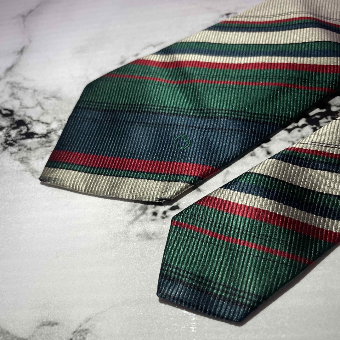 【イタリア製】バーバリー好きの方にネクタイマルチカラーストライプシルク100  メンズのファッション小物(ネクタイ)の商品写真