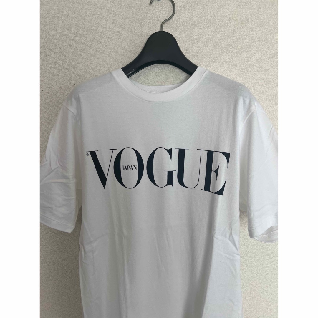 THE CONVENI VOGUE MAGAZINE TEE | www.yokecomms.com