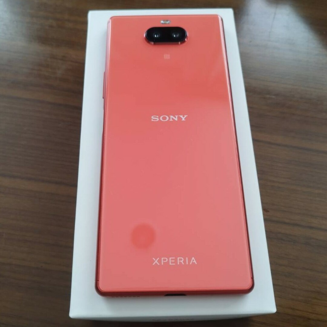 美品　Xperia 8　902so SIMフリー スマホ