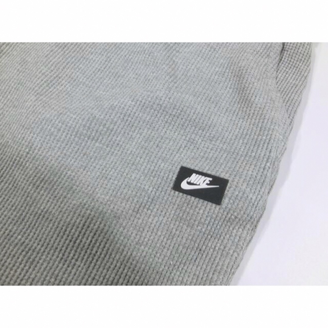 NIKE(ナイキ)の【NIKE/ナイキ】ワッフル素材ショートパンツ・XLサイズ・グレー系（未着用） メンズのパンツ(ショートパンツ)の商品写真