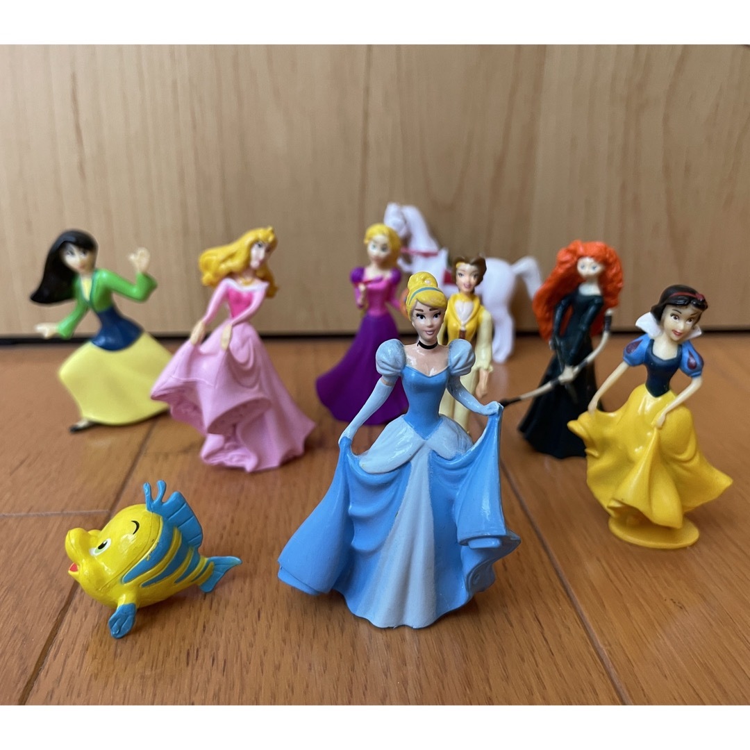 Disney(ディズニー)のディズニー　キャラクター　フィギュア エンタメ/ホビーのおもちゃ/ぬいぐるみ(キャラクターグッズ)の商品写真