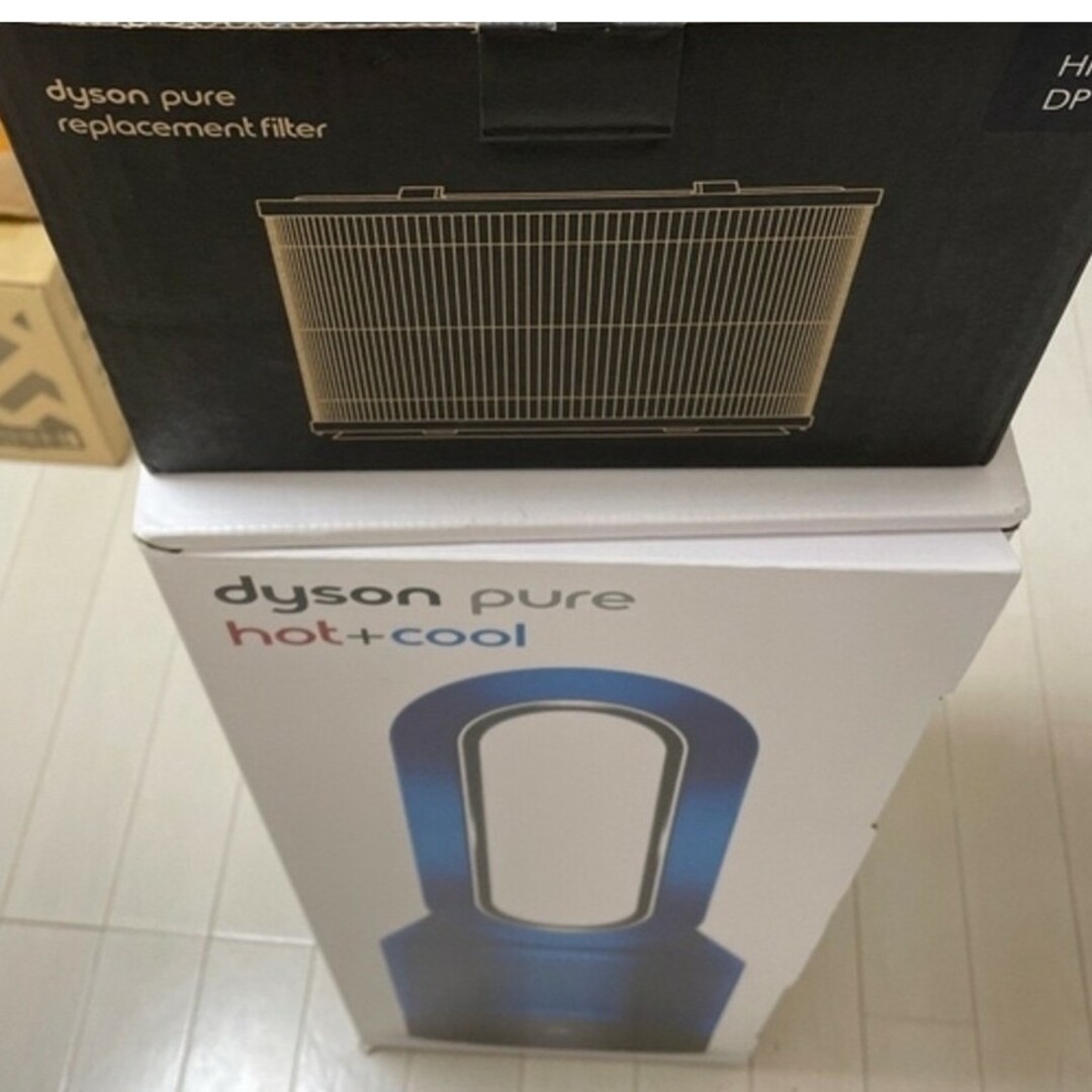 Dyson(ダイソン)のDyson pure hot +cool　空気清浄機　HP01 スマホ/家電/カメラの生活家電(空気清浄器)の商品写真