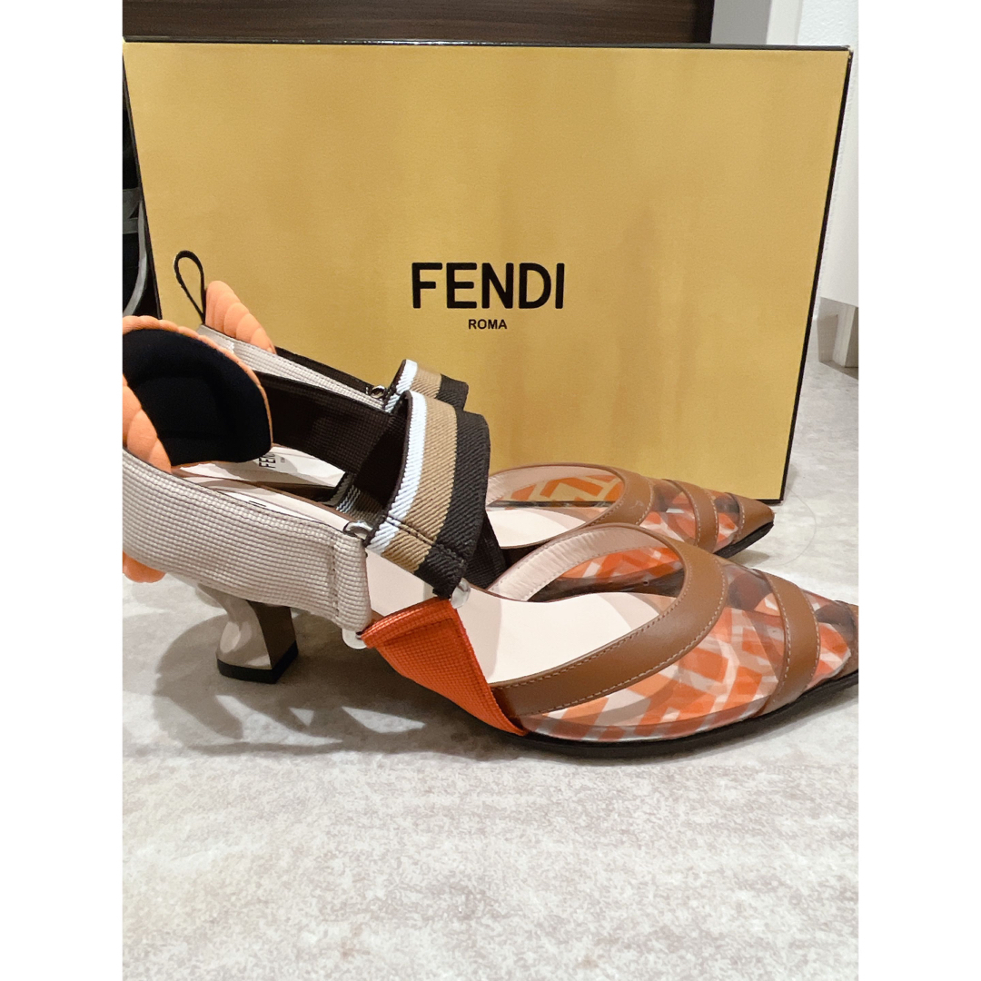 FENDI - FENDI コリブリ35.5の通販 by まーちゃん's shop｜フェンディ