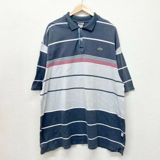 ラコステ(LACOSTE)のユーロ古着 フランス製 ラコステ LACOSTE 鹿の子 ポロシャツ 半袖 ボーダー ワンポイント ロゴ ワッペン サイズ：メンズ XXL相当 ビッグサイズ グレー×レッド×ホワイト【中古】(ポロシャツ)