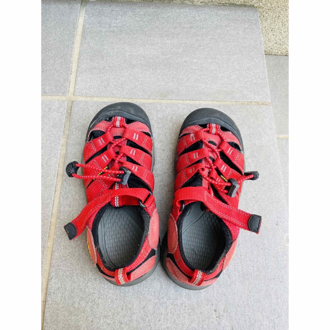 KEEN(キーン)のキーン　keen KEEN 20センチ　赤　キッズ　ジュニア　サンダル　 キッズ/ベビー/マタニティのキッズ靴/シューズ(15cm~)(サンダル)の商品写真